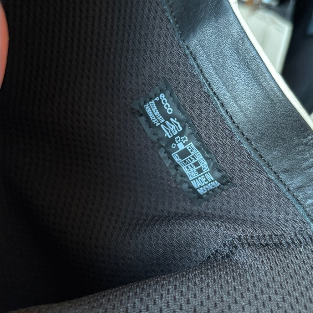 NWOT Ecco leather boots - Picture 8 of 9